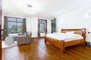 6 Bedroom House for Sale in Karen