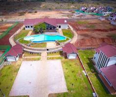 4BR Modern Villas, All Ensuite + DSQ at Serene Park