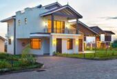 4BR Modern Villas, All Ensuite + DSQ at Serene Park
